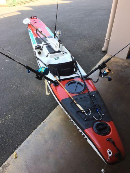 Stealth wahoo super light kayak / fishing ski