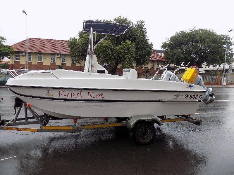 gamefish 510 centre console on trailer 2 x 60 hp hondas 4 strokes very low hours mint !!!!!!
