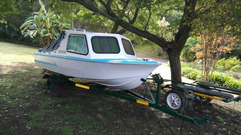 Cabin boat for sale -