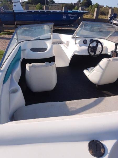 17ft sensation bowrider