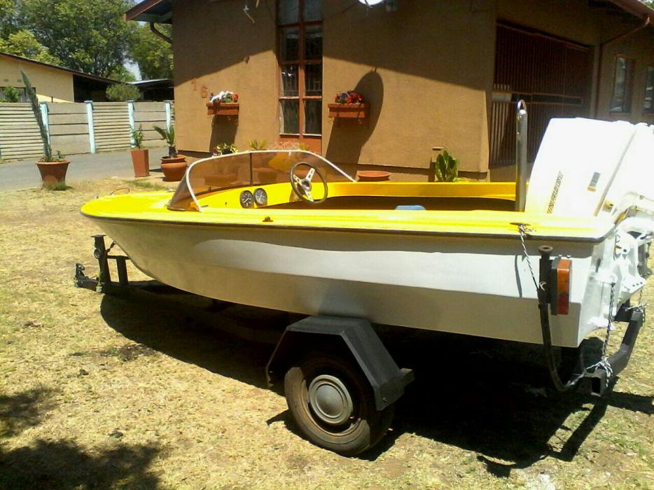Nice motor boat for sale
