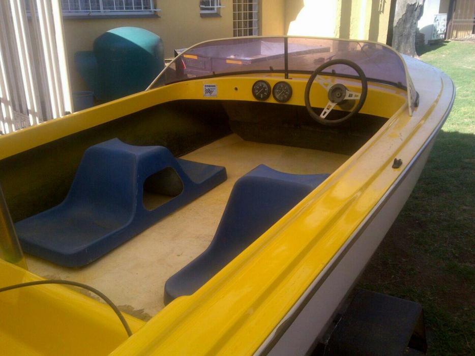 Nice motor boat for sale