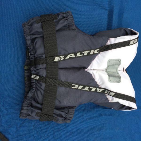 Life jacket - Age 5-10 Baltic Life Jacket Used Once!
