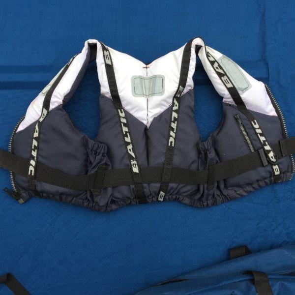 Life jacket - Age 5-10 Baltic Life Jacket Used Once!