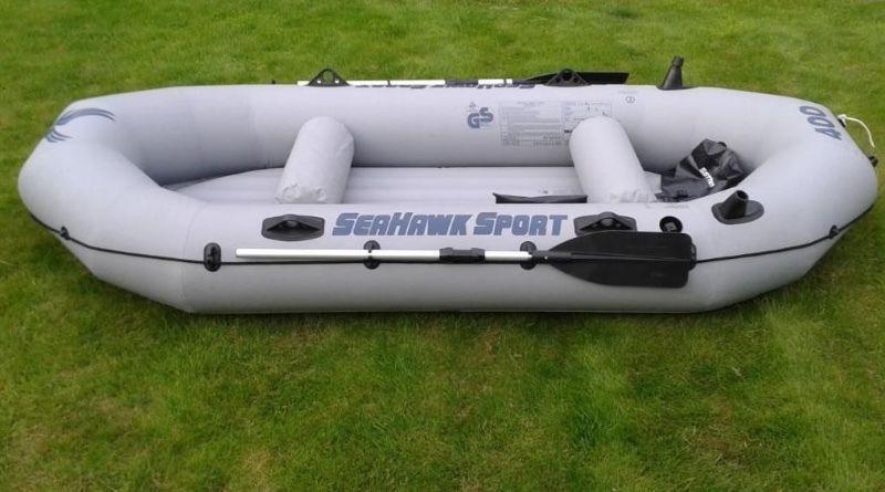 *BASS/ESTUARY BOAT-SEAHAWK 400 SPORT EDITION, ONLY USED TWICE, INCLUDES MOTOR, OARS & ALL ORIGINALS*