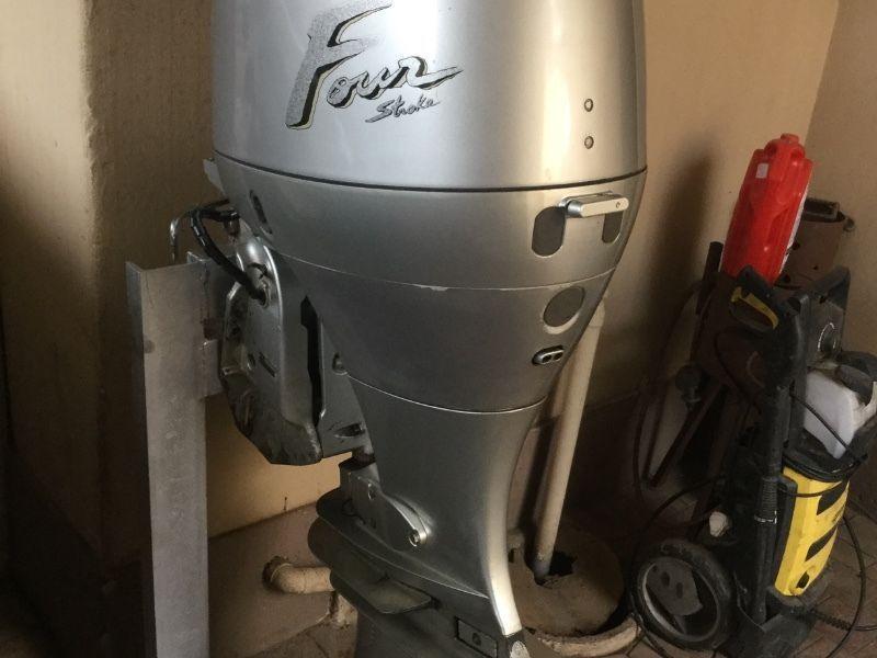Honda 4-stroke 90hp Outboard