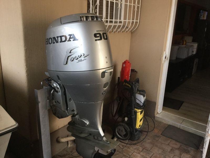 Honda 4-stroke 90hp Outboard