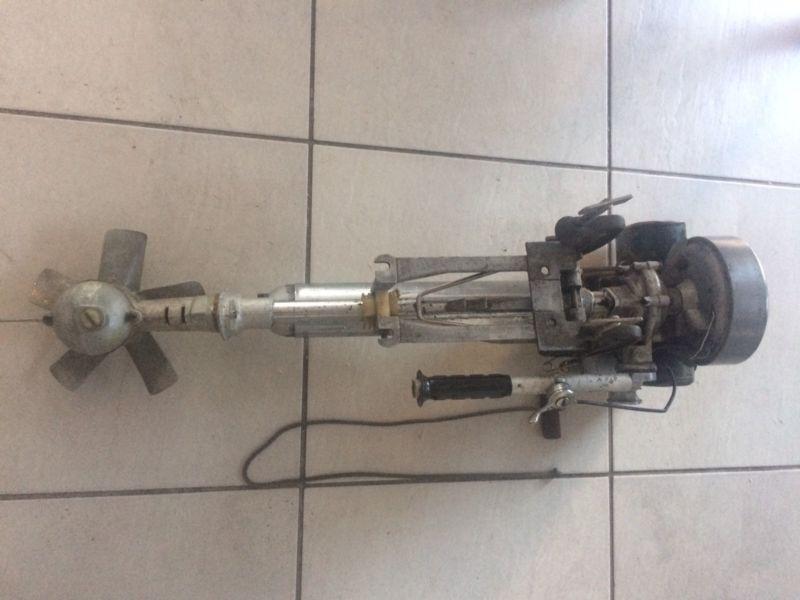 Seagull Outboard motor (3-4 HP)
