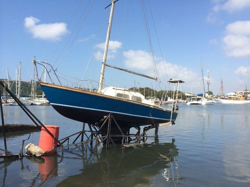 23 foot Van der Stadt Buccanneer yacht