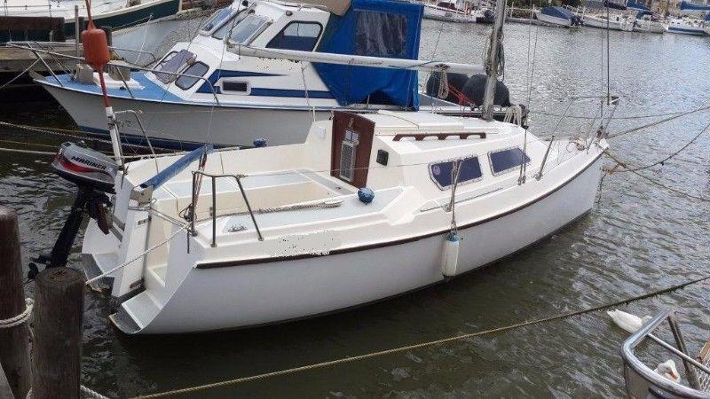 PRICE DROP! 19 ft TLC fixed keel R35 000 - West Coast. Make Offer. Call Ange` 082 883 0799 to view