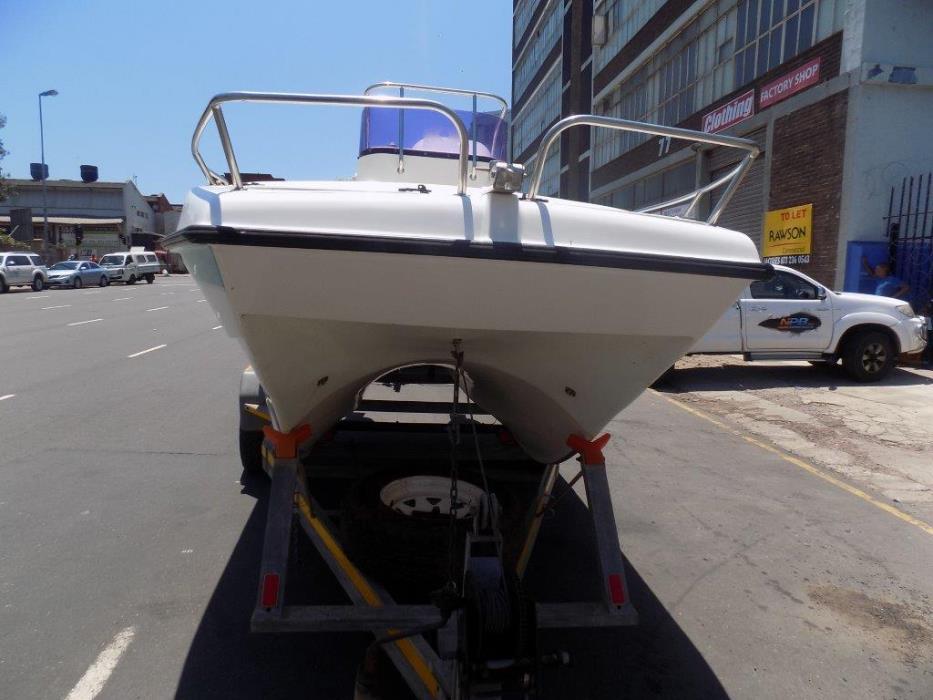 Seacat 510 on trailer 2 x 50 hp yamaha 4 strokes