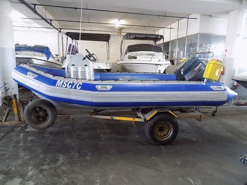 Supersuck 5,2 on trailer 2x 40 hp yamaha