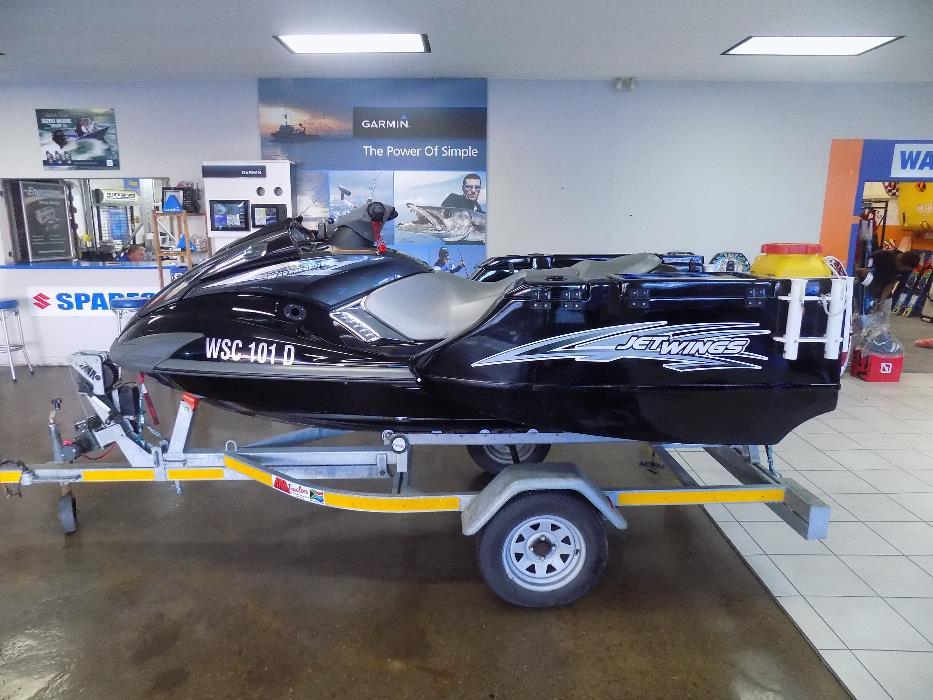 Yamaha fx 1800 on trailer