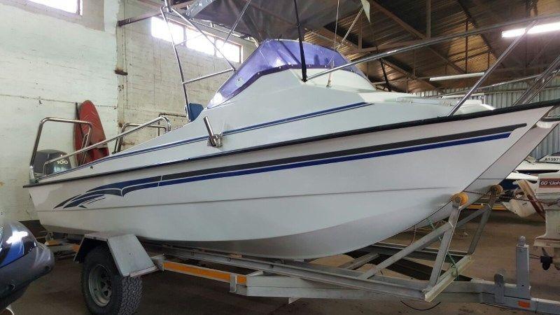 Yeld cat 19 feet Great condition