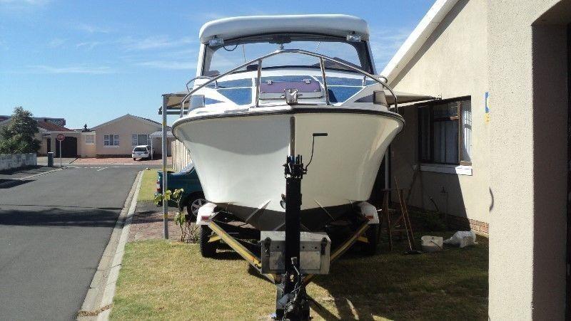 billfish 23 foot 2x125 2+2 mercurys 2004models