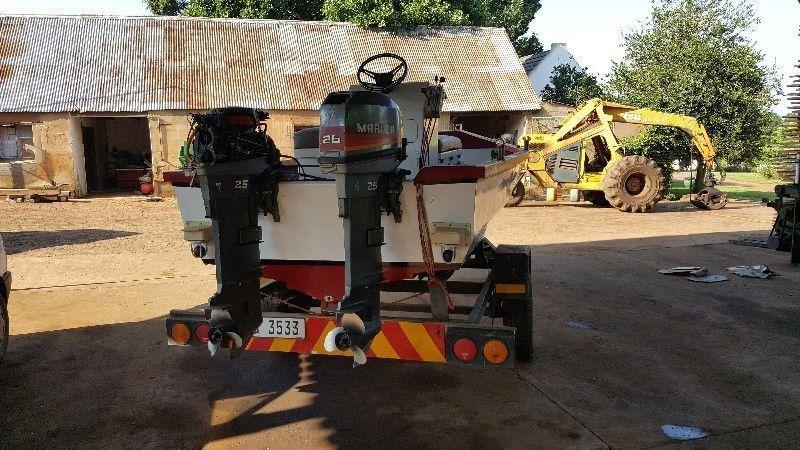 Mariner 25 outboards