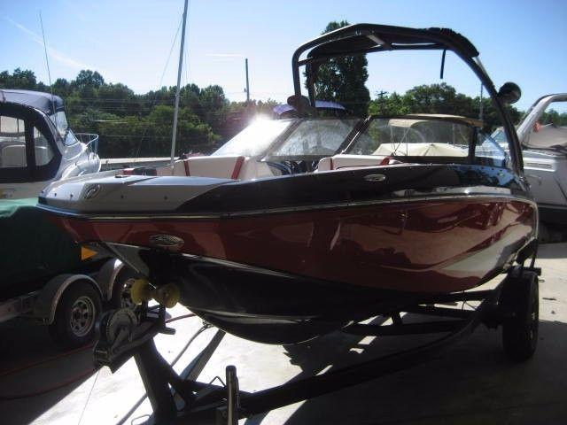 Serious JETBOAT 2014 Scarab 195 - ONLY 18 hours on it