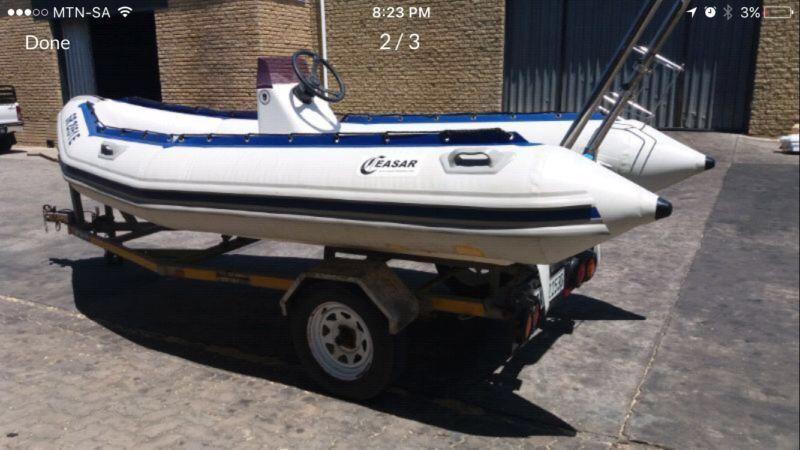 Gemini 4,2mtr semi rigid Rubberduck
