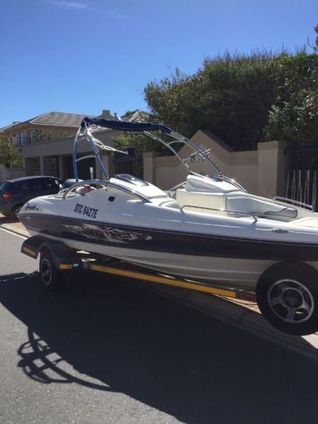 WAKEBOARD BOAT 18FT AVANTE - FULLY SERVICED