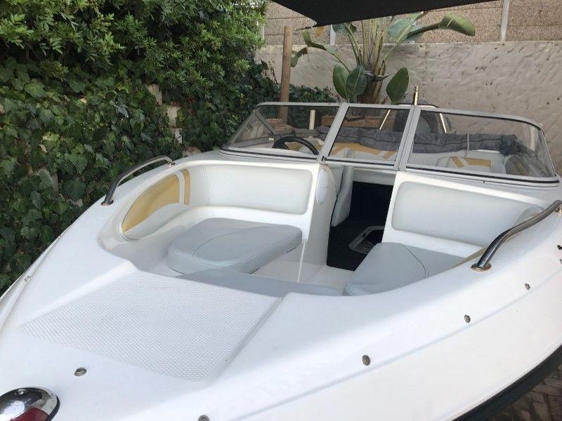 17FT Legacy bowrider with 90hp Honda