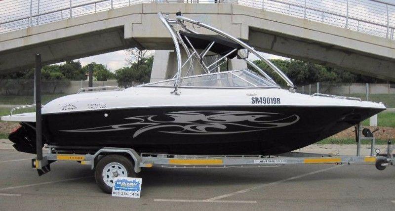 2009 Breeze 20ft Limited Edition with 5.7L V8 Mercruiser 350 MAG MPI