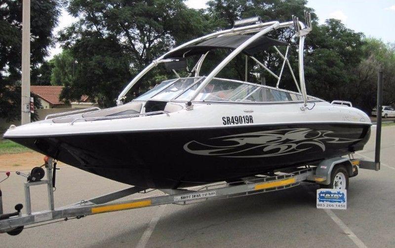 2009 Breeze 20ft Limited Edition with 5.7L V8 Mercruiser 350 MAG MPI