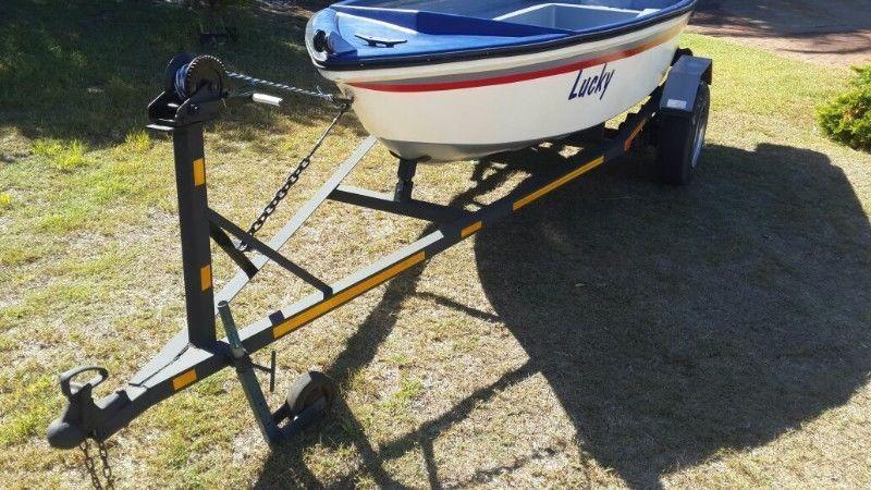 3.2 m River boat with trailer and 5 hp Mariner motor