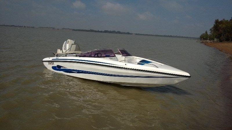 17FT MIAMI CLASSIC. 115 EVENRUDE. EXCELLENT CONDITION