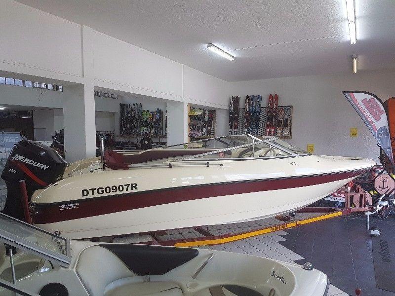 Breeze waterski Boat 225HP Mercury