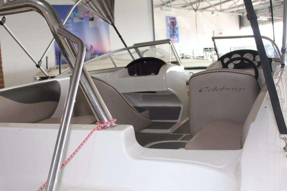 Celebrity 170 with 125 Hp Mariner