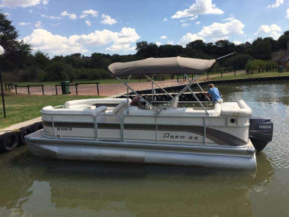 Great deal on an awesome pontoon, 21 ft Premier with 90 Yamaha 4 strok