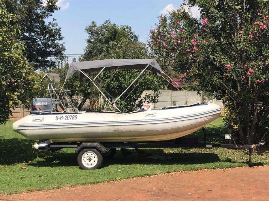 4.9 m Semi Rigid Rubberduck with 90HP Yamaha