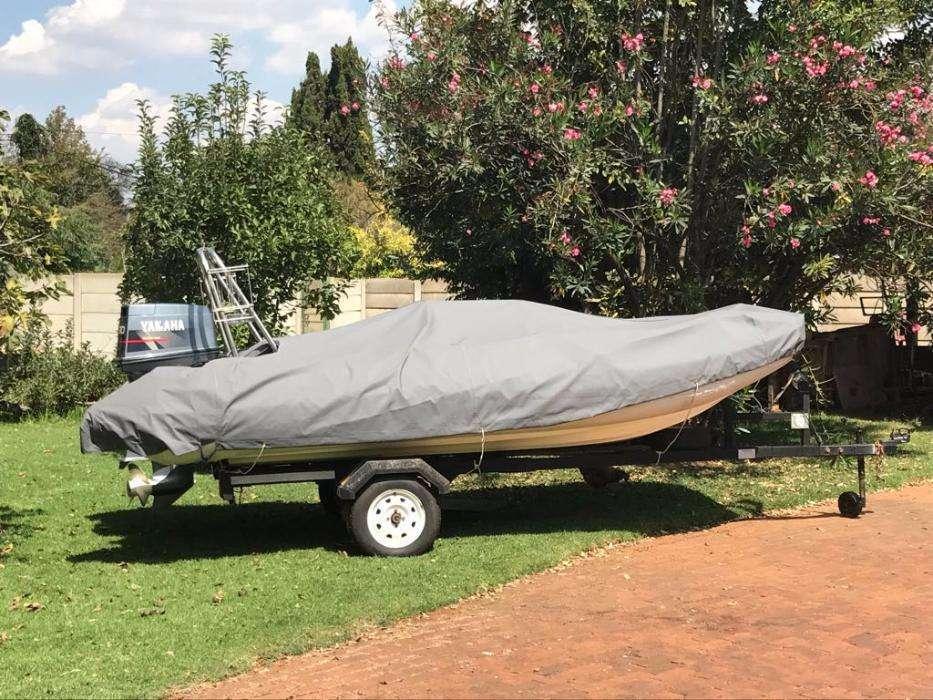 4.9 m Semi Rigid Rubberduck with 90HP Yamaha