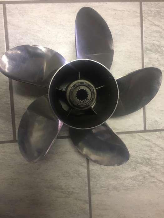 Mercury high 5 propeller