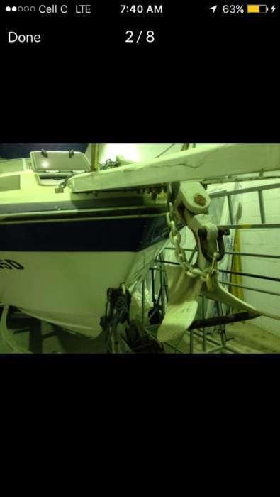 Bayliner 27ft with outriggers for outboards