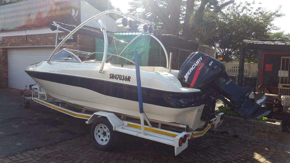 Br 2000 sensation boat with 225 mercury efi