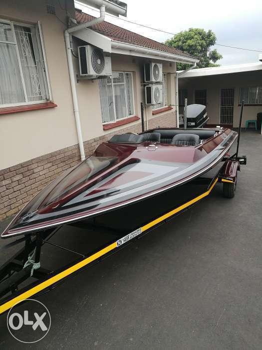 Immaculate speed boat with 100hp motor