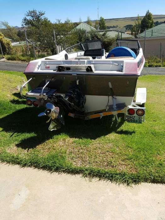 V8 boat for sale