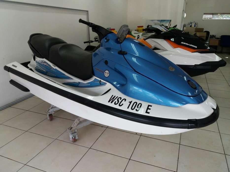 Yamaha XL 700 fishing jetski