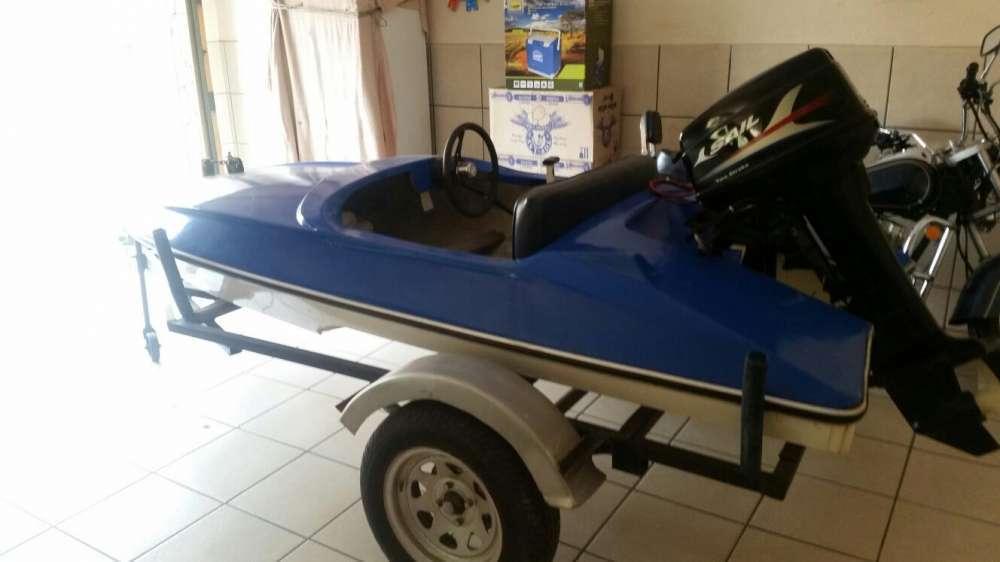 Boat for sale with trailer