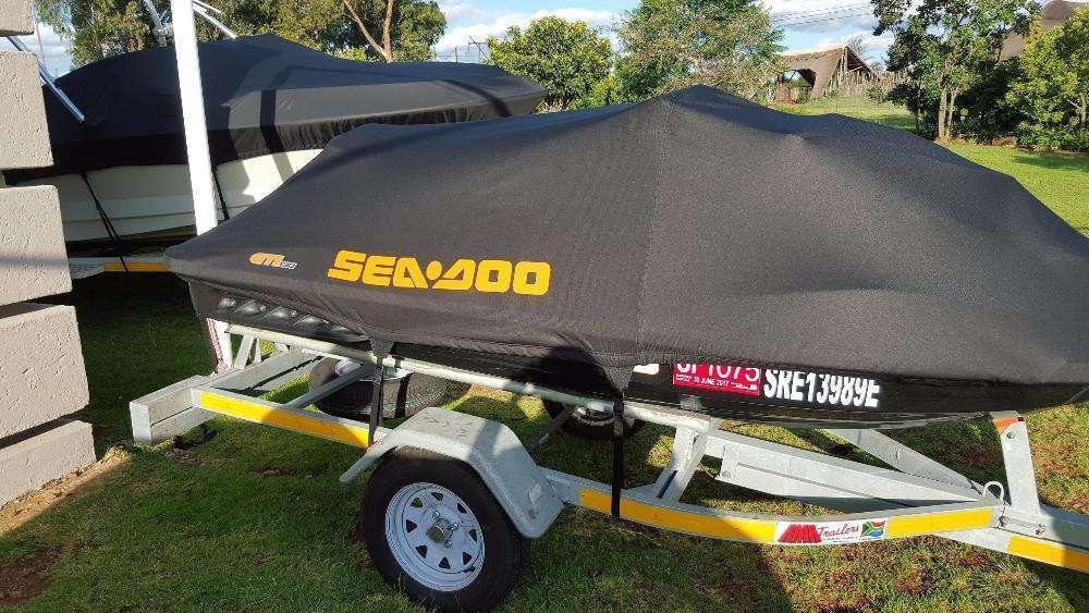 Custom Boat and Jetski Covers