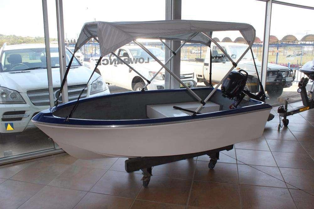 Dingy with 2.5 Hp Suzuki Four stroke engine