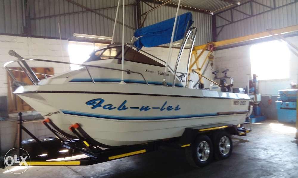 Deep-sea boat ace 555 cat