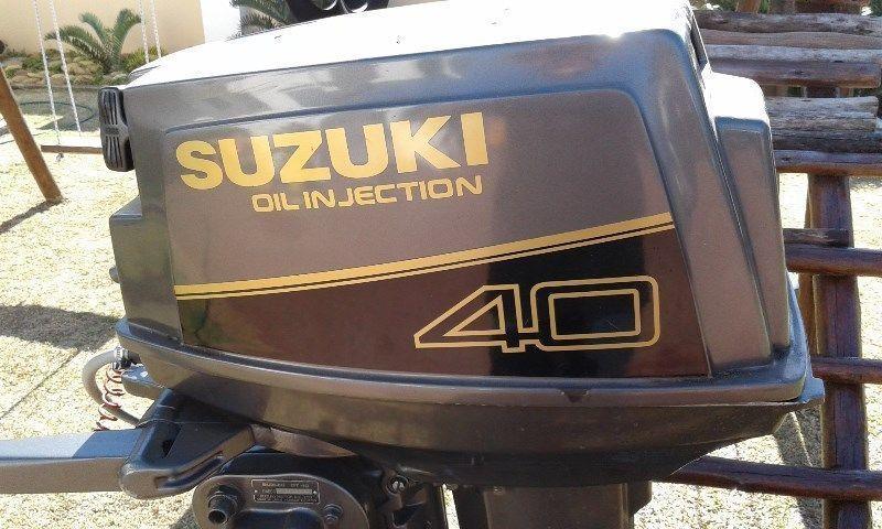 SUZUKI OUTBOARD MOTOR