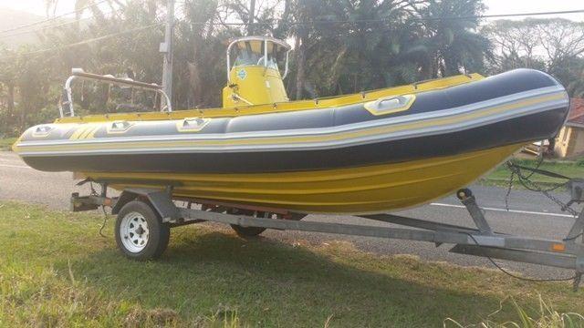 Lovely 5.6m Gemini Deep V center consol duck on Galv B/N trailer with an immaculate 85hp Yamaha