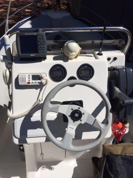 6 M Infanta R 180 000 Boat like new ONCO