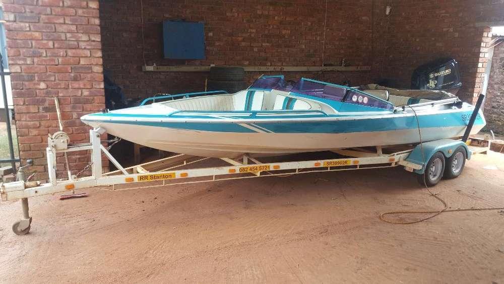 Boat 21 ft bear footer bow-rider for sale with 140 hp suzuki