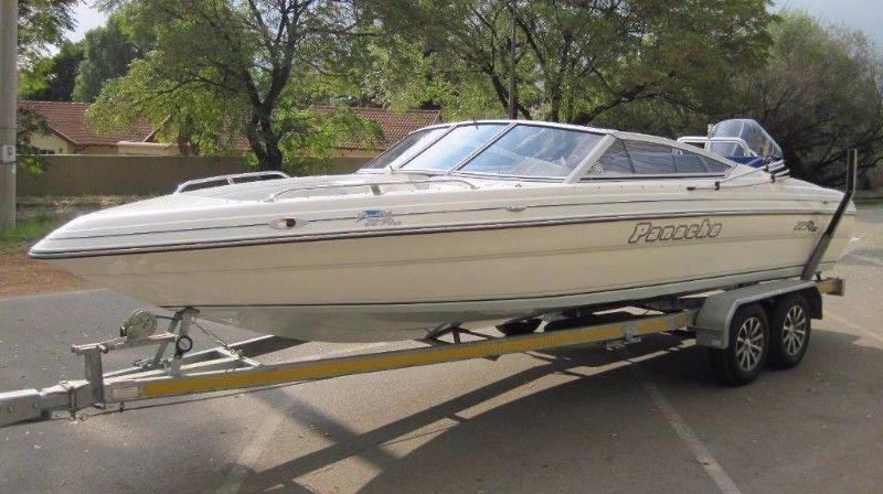 2010 Panache 2250 with 200hp Yamaha 4-Stroke Motor