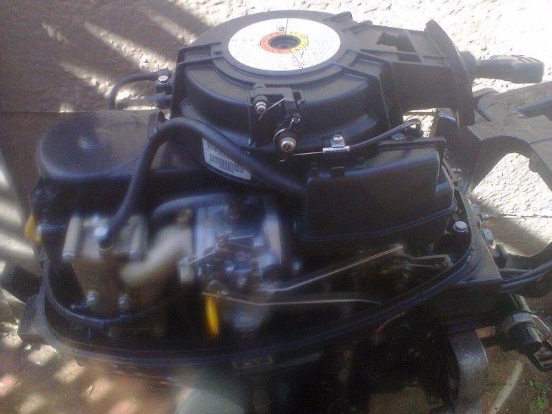 Mercury 9.9HP 4 STROKE MOTOR STILL NEW very light on fuel short shaft