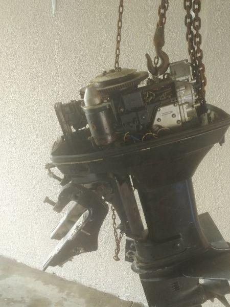 2 by Suzuki 60 HP Outboard Engines (With Controls)